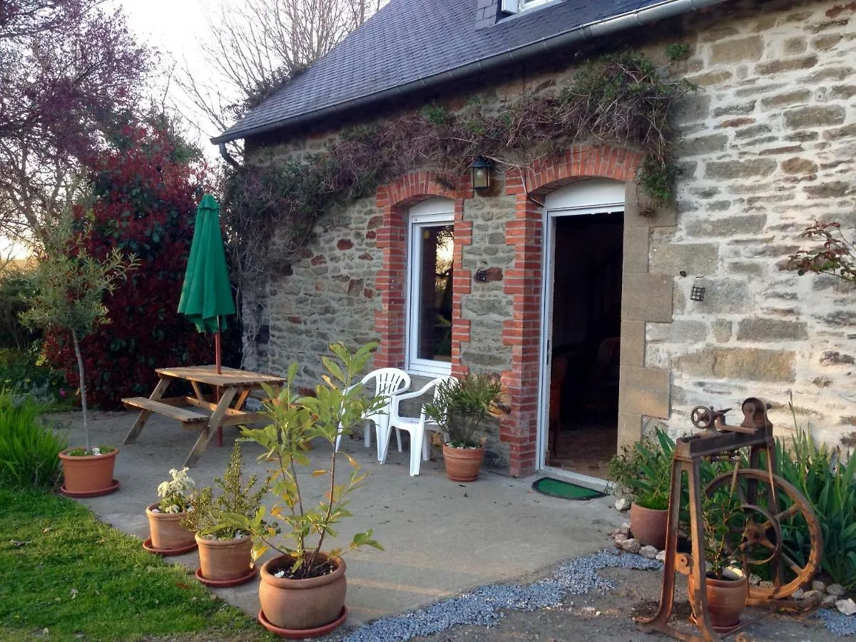 Holiday home La Ville De Mainguy Josselin